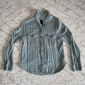 Small American eagle button down